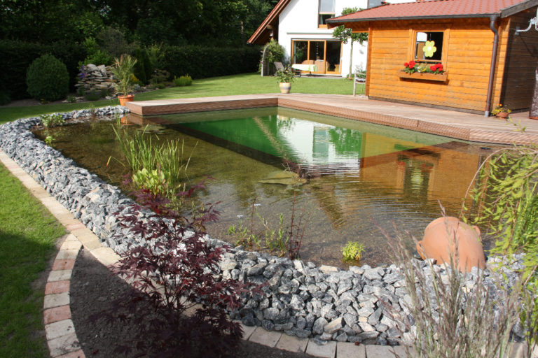 Schwimmteich bei Bielefeld Mielke’s Naturbadeteich
