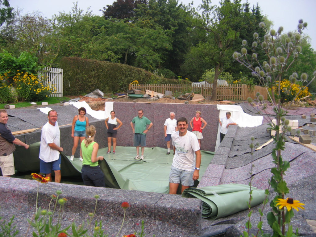 Gesamtes Team auf der Baustelle